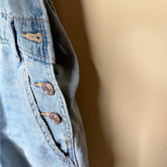 Sold - Picture 4 of 5